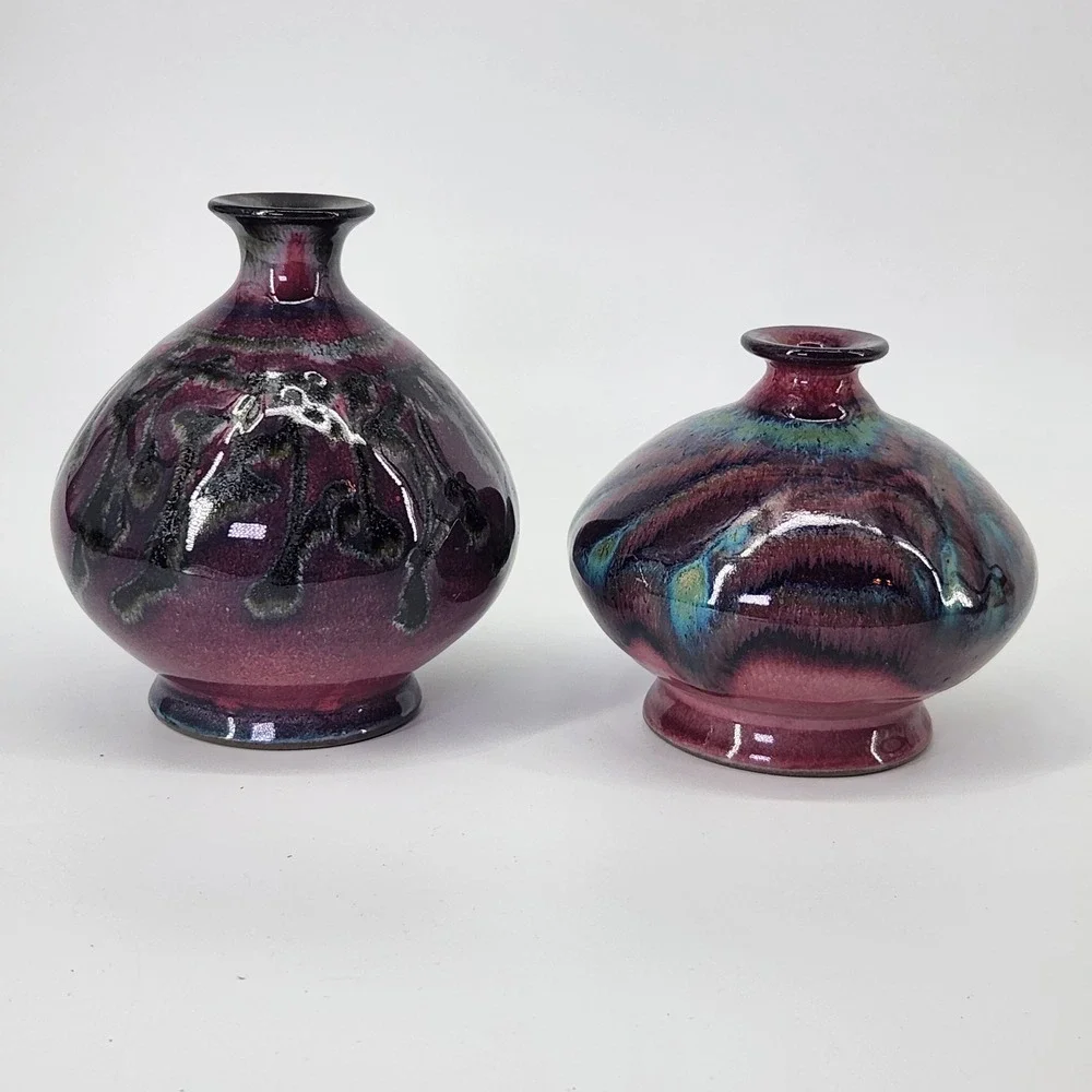 Ashburn‎ Pottery Canada Carole John Bandurchin Purple Glaze Bud Vase Set of 2
